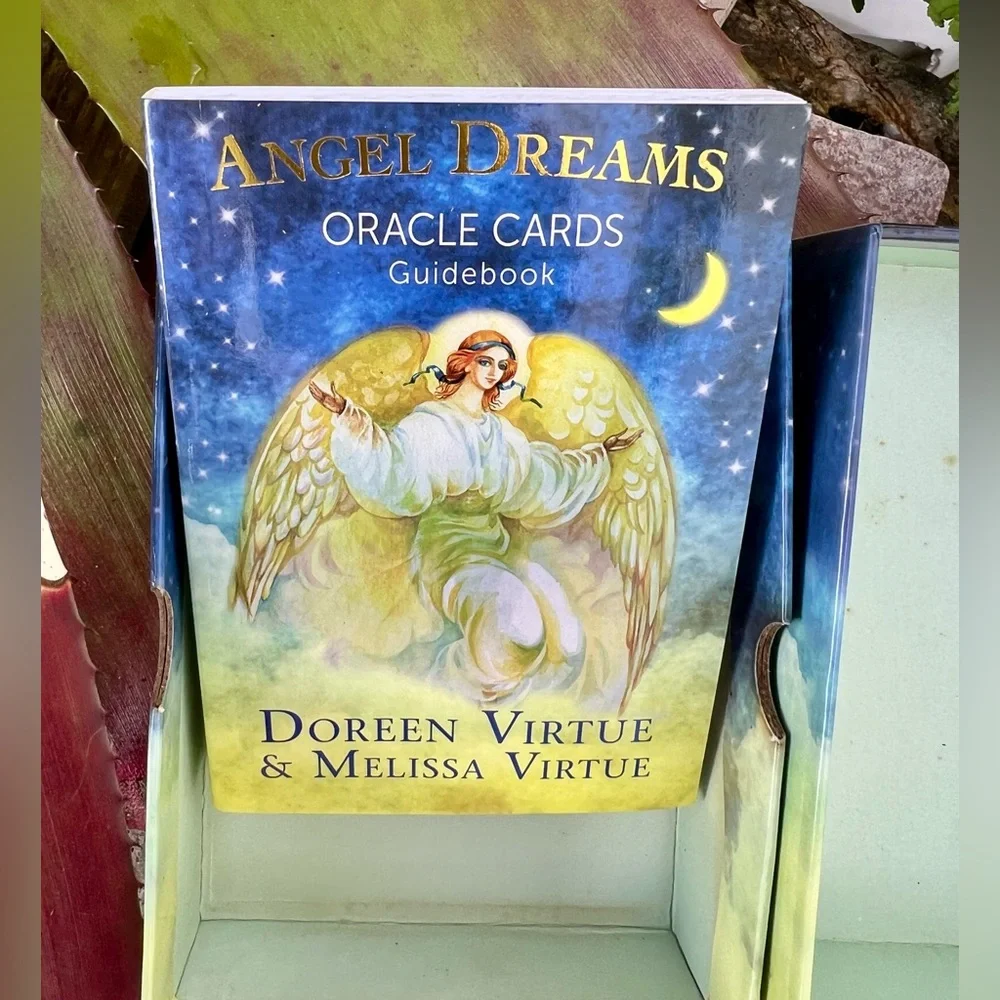Angel Dreams Oracle Cards & Guidebook β Doreen Virtue & Melissa Virtue - Picture 8 of 15